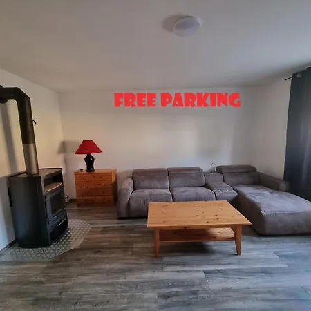 アパート One Self-check-in, Free-parking, 3km Freeway Playstation *
