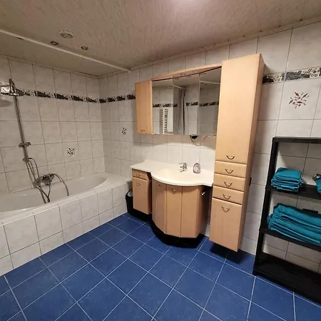 Lejlighed One Self-check-in, Free-parking, 3km Freeway Playstation *