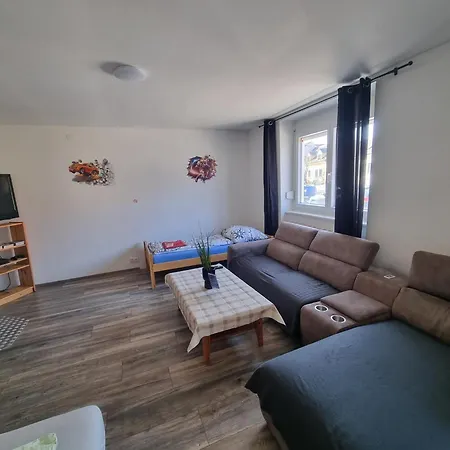 One Self-check-in, Free-parking, 3km Freeway Playstation Appartement *