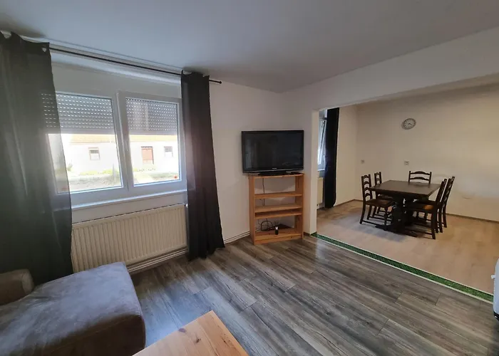 One Self-check-in, Free-parking, 3km Freeway Playstation * Wolfpassing an Der Hochleithen